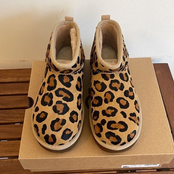 UGG Classic Ultra Mini Spotty Boots Natural Women Size 7 - Picture 7 of 15